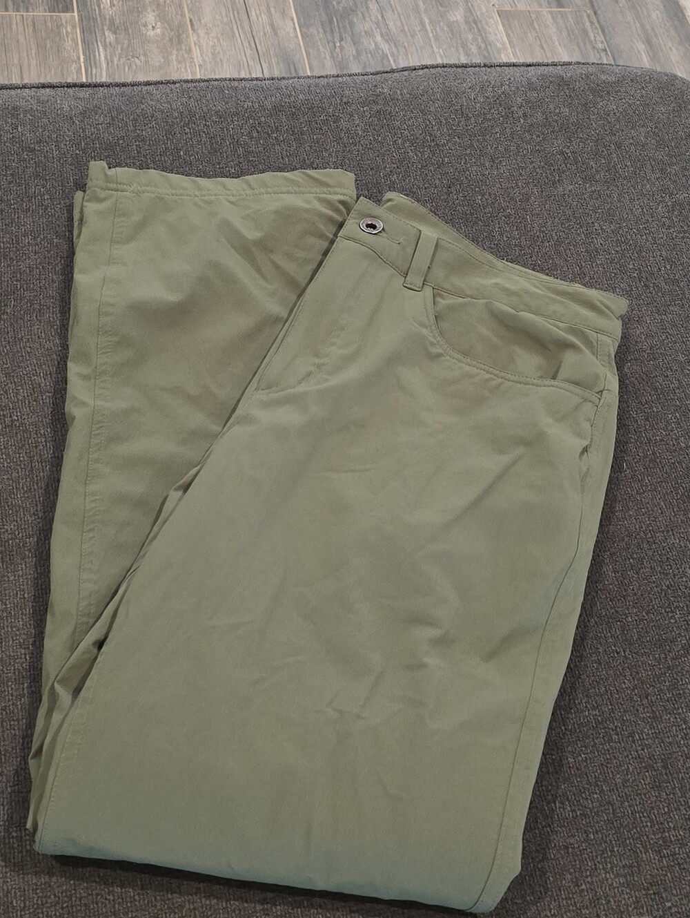 Mountain Hardwear Olive Green Men's Chinos